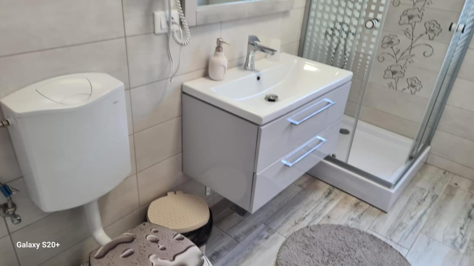 Apartament David Râmnicu Vâlcea Dış mekan fotoğraf
