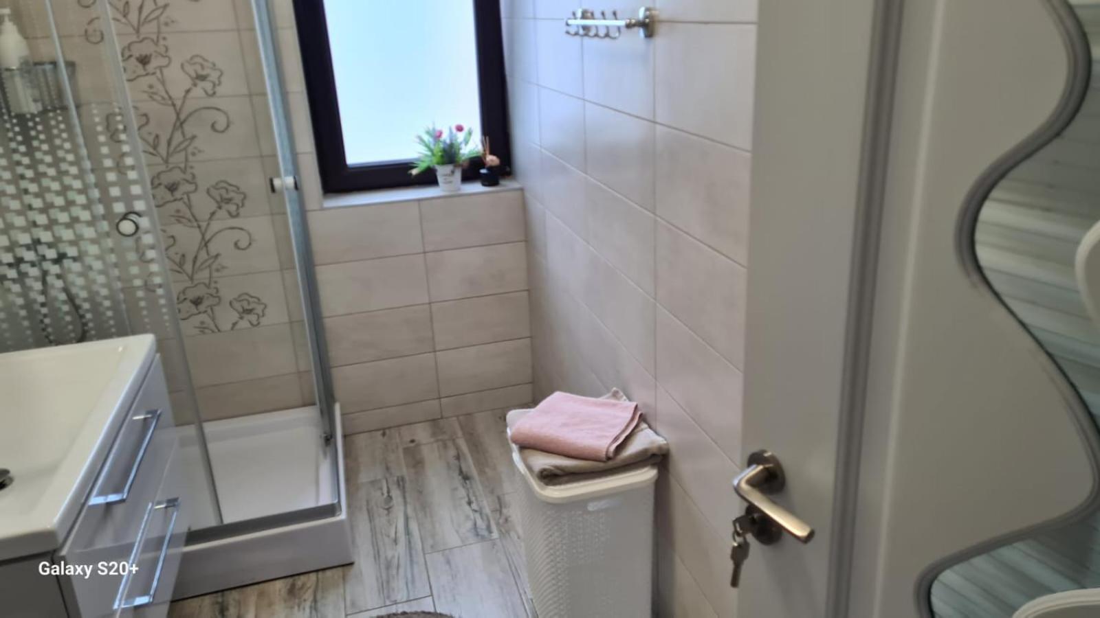 Apartament David Râmnicu Vâlcea Dış mekan fotoğraf