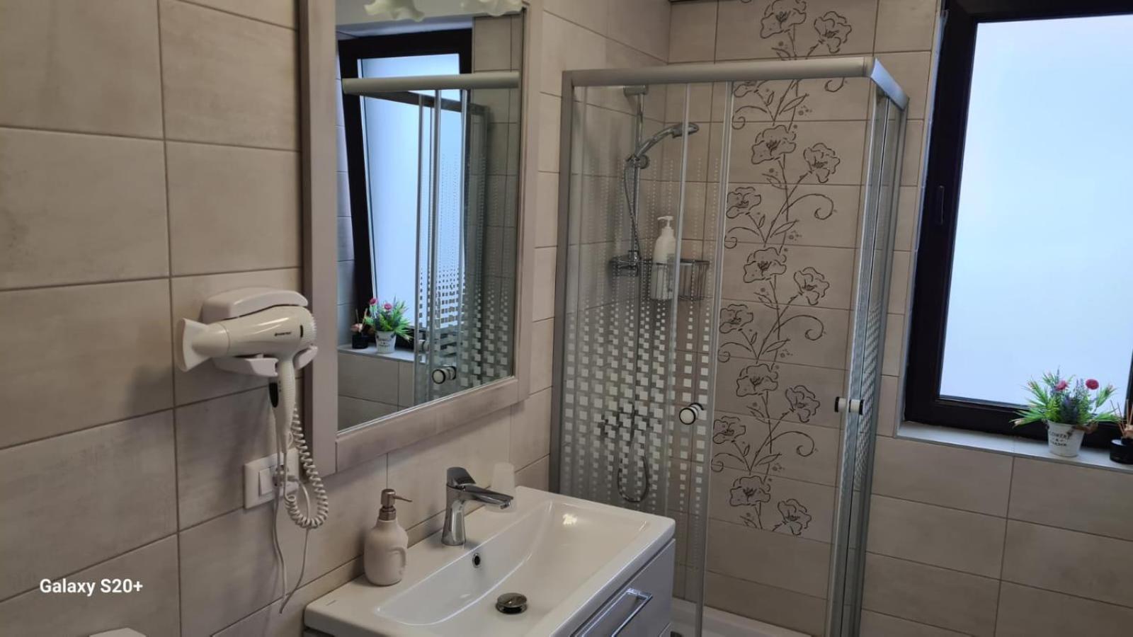 Apartament David Râmnicu Vâlcea Dış mekan fotoğraf