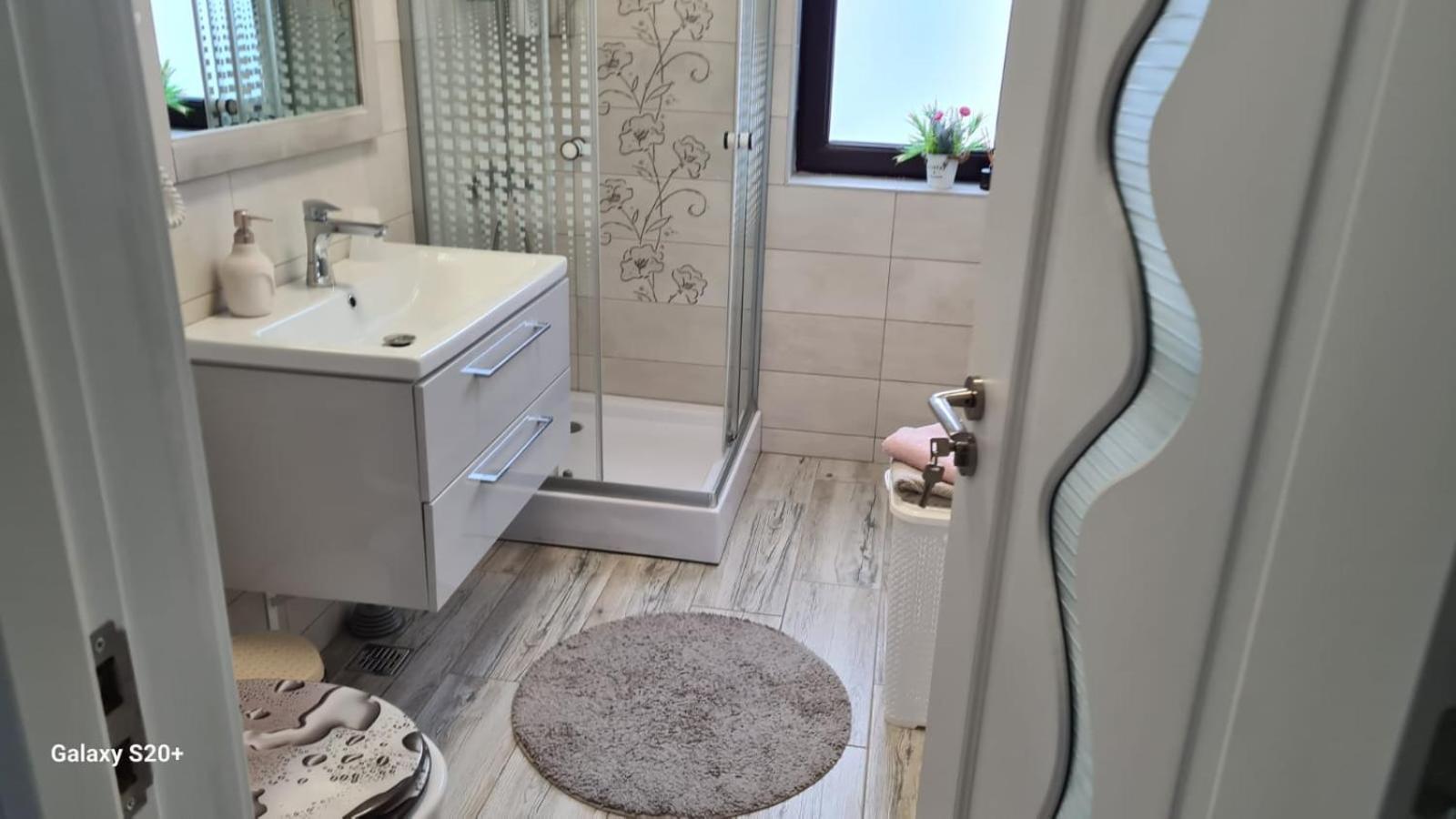 Apartament David Râmnicu Vâlcea Dış mekan fotoğraf